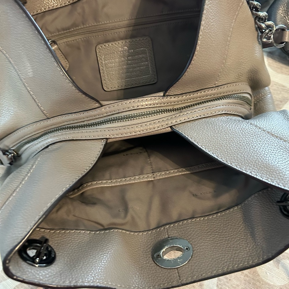 Coach Purse - Picture 4 of 4